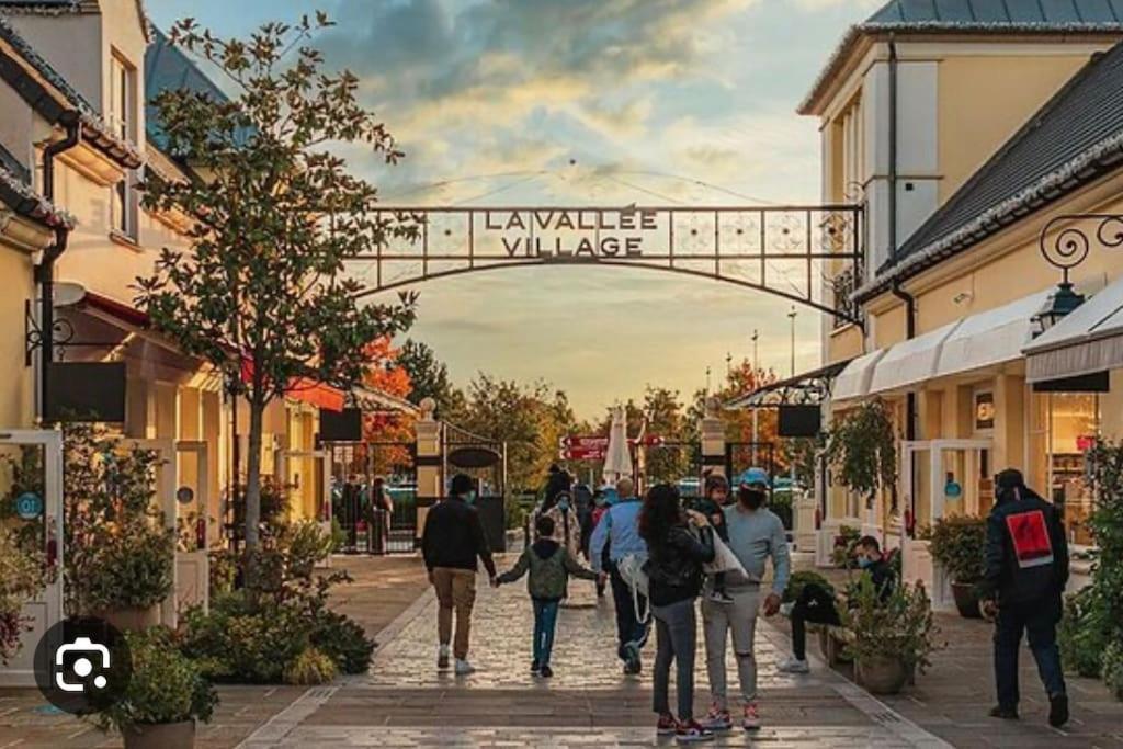 De Disney A Paris - Pre Verson 1 Chessy  Exteriér fotografie